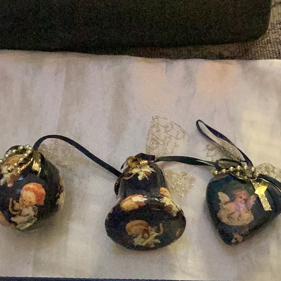 😇NWT Gorgeous Set of 3 Decoupage Assorted Angel Ornaments in Box 😇 - Picture 4 of 8